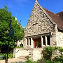 The front of the Riverside Public Library building 